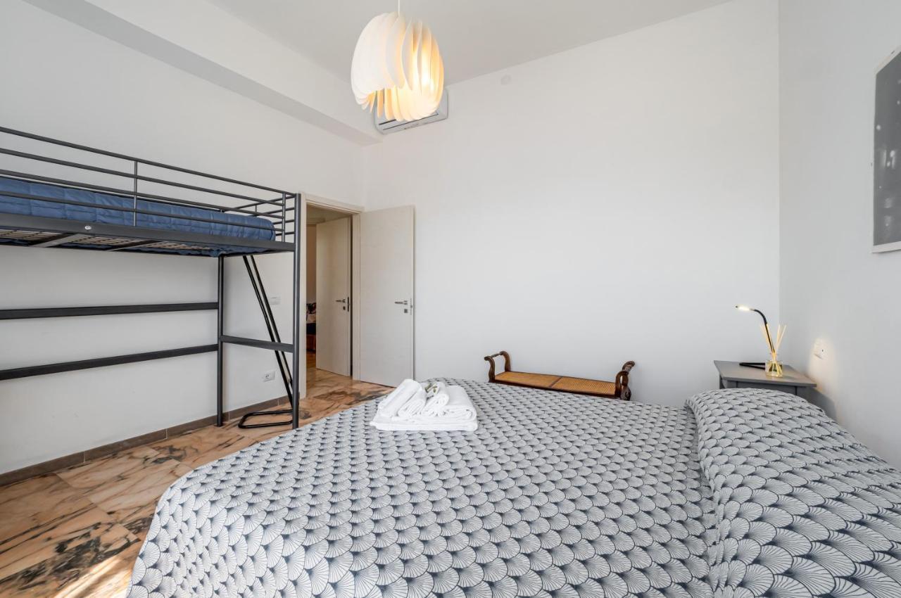 Lovely Apartment X5 W/ Terrace & Private Parking La Spezia Luaran gambar