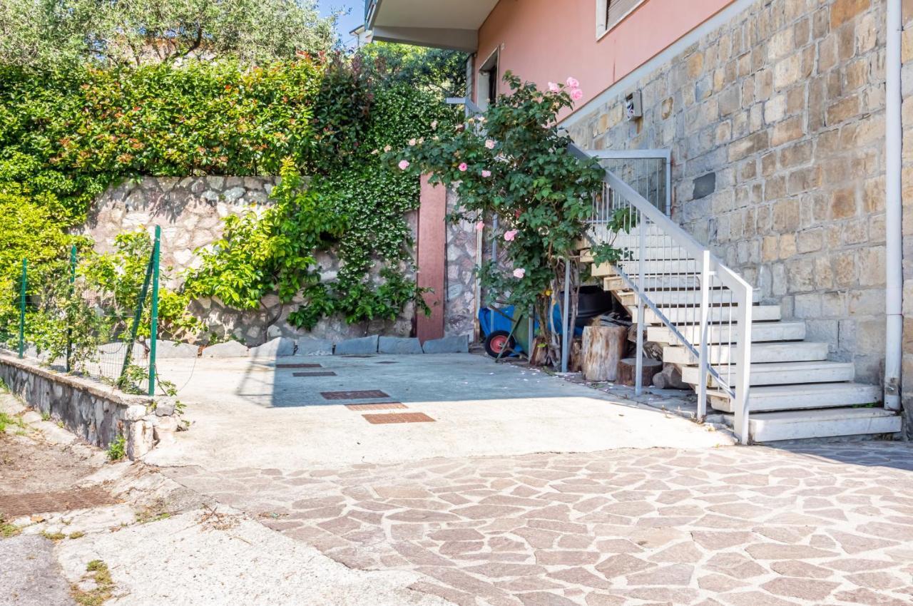 Lovely Apartment X5 W/ Terrace & Private Parking La Spezia Luaran gambar